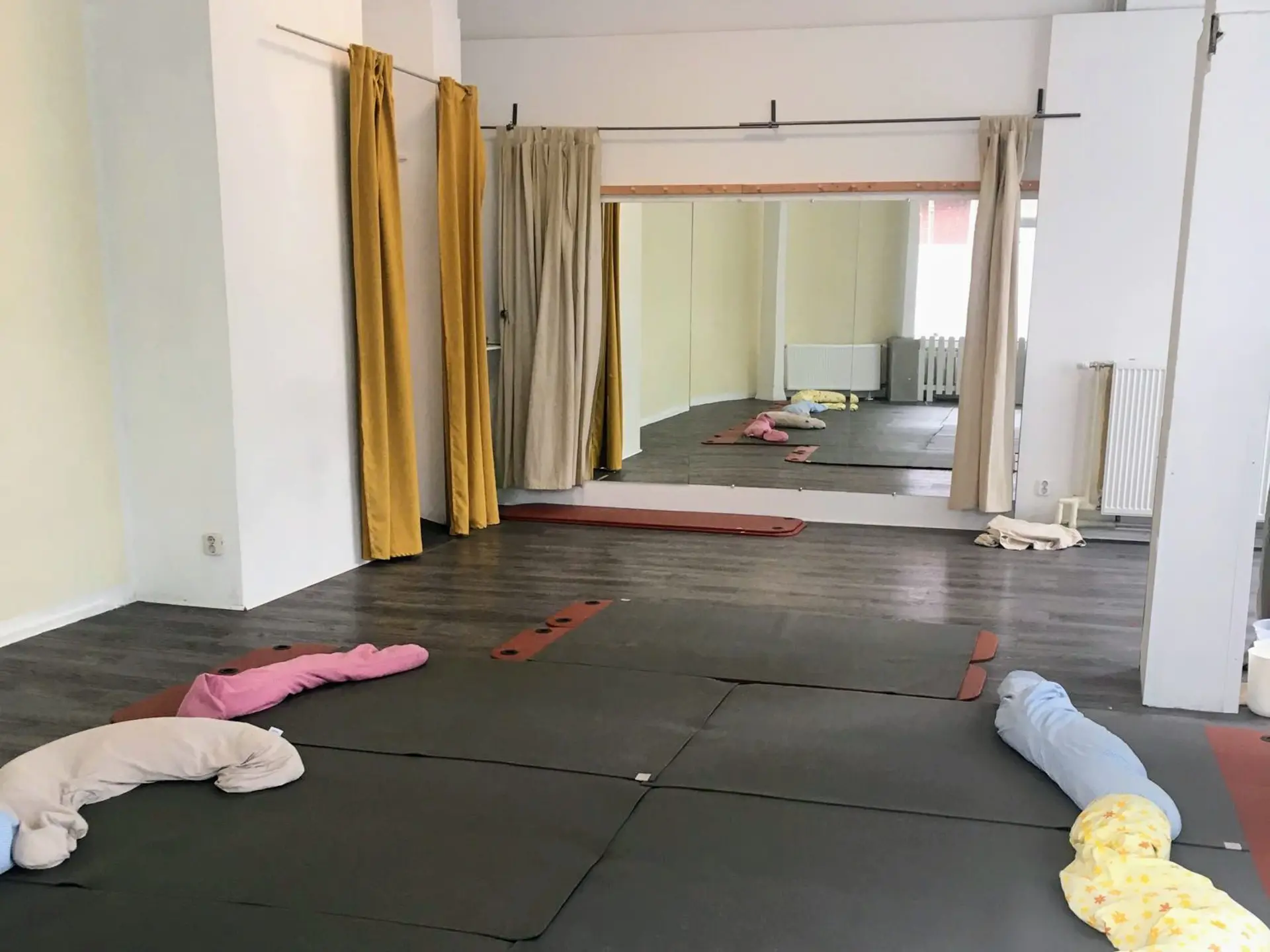 Glueckspilze Hamburg Raum Kursraum Spiegel